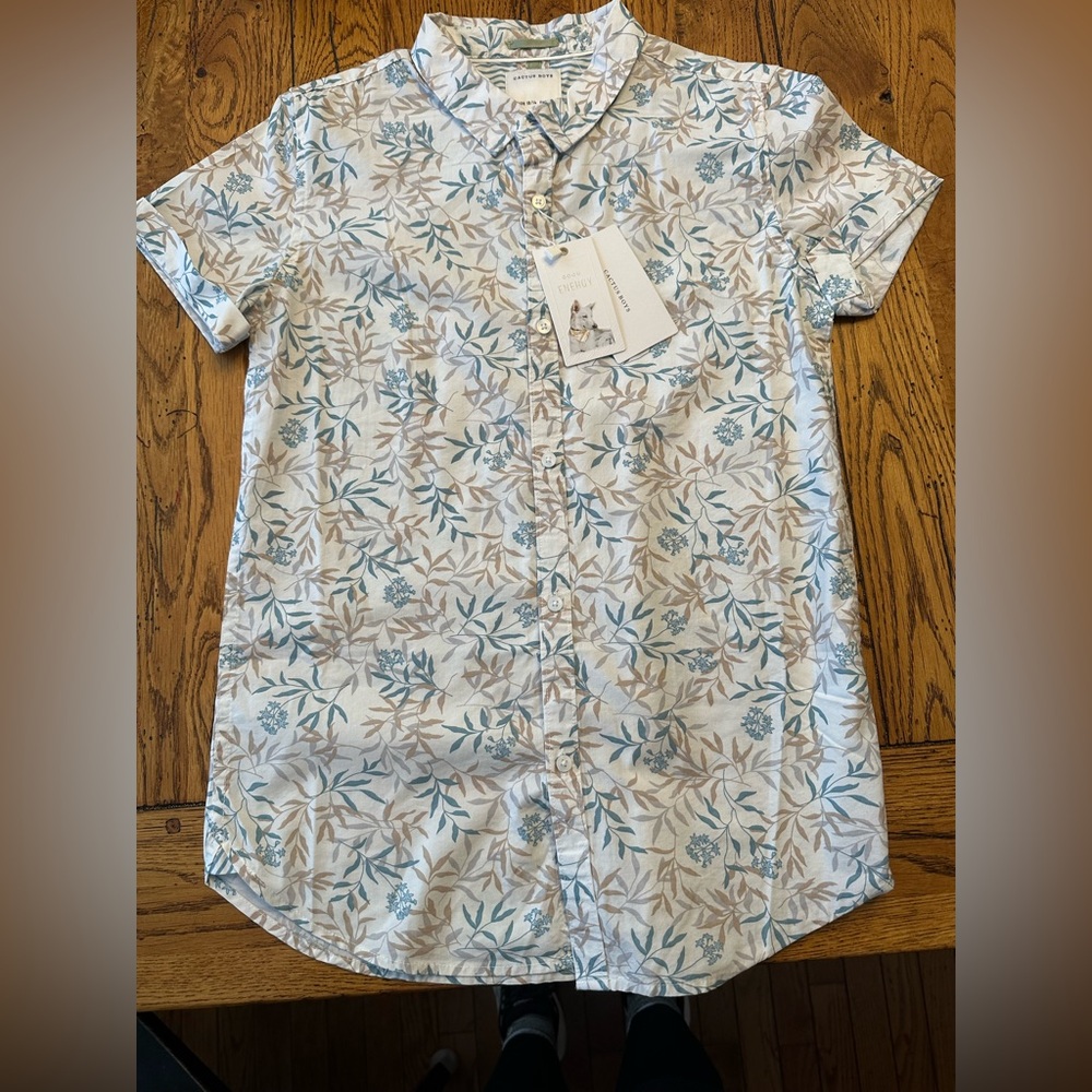 Boys Patterned button down shirt sz 13/14
